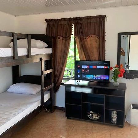 Cabinas Playa Bandera Aparthotel Parrita Kültér fotó