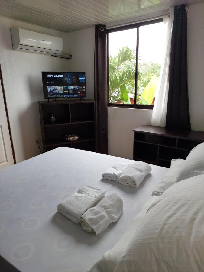 Cabinas Playa Bandera Aparthotel Parrita Kültér fotó